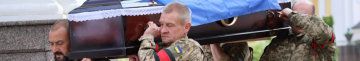У Луцьку провели в останню путь Валерія Ткачука: захисник поліг понад півтора року тому