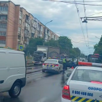 У Луцьку зіткнулися вантажівка та легковики: рух значно ускладнений