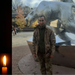 До рідного дому на Волинь «на щиті» повертається воїн Володимир Антонюк. Просять гідно попрощатися