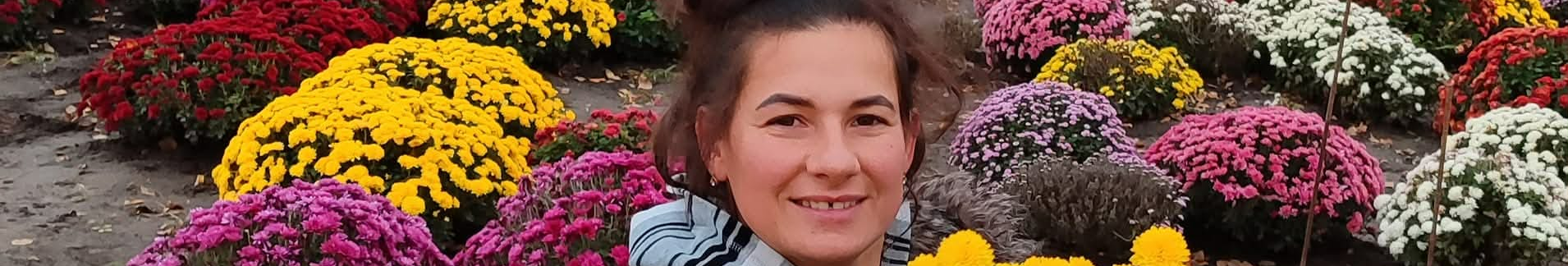 «Освіта дає зміст, а квіти дають натхнення»: історія учительки жестової мови з Волині