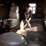 19-річний волинянин виготовляє посуд з алюмінію