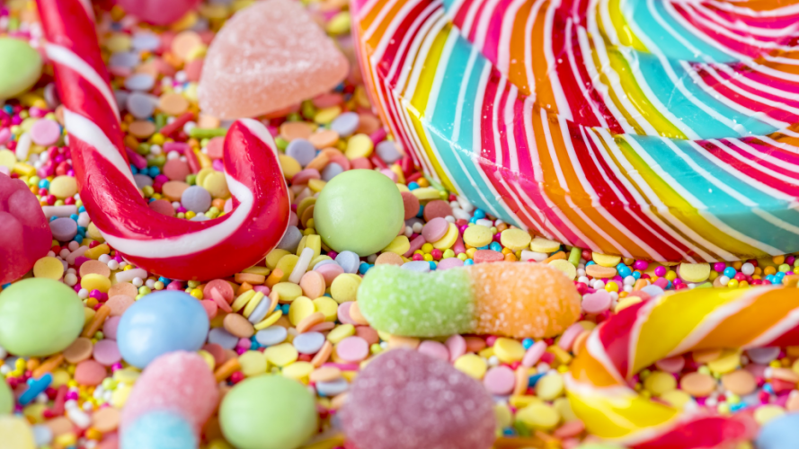 День святого Миколая: лікарі розповіли, як вибрати корисні солодощі для дітей
