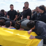 Додому Герой повернувся у домовині: на Волині попрощалися з полеглим на фронті Іваном Каменчуком