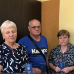 Понад чотири роки були в окупації: на Волині жителям Херсонщини оформили закордонні паспорти