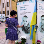 «Він був моїм всесвітом, моїм життям»: спогади переселенки з Луганщини, яка переїхала на Волинь, про загиблого сина-Героя