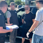 На Волині чоловік вимагав 10 тисяч за «вирішення питань» у сервісному центрі МВС