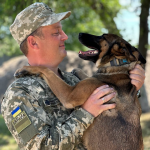 Пройшов пекло Бахмута, а тепер служить із незвичайною напарницею: історія прикордонника з Волині та вівчарки Ірми