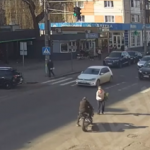 Був без прав і напідпитку: у Луцьку мотоцикліста засудили за наїзд на жінку
