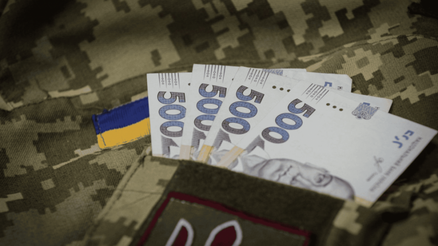 На Рівненщині мати поцупила 4 мільйони сина, поки він був у полоні