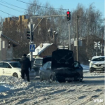 У Луцьку серед дороги загорілося авто - утворився довжелезний затор. Відео