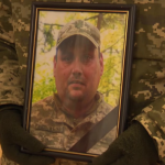 Загинув на полі бою: у Луцьку попрощалися із батьком трьох дітей, Героєм Олександром Миринюком