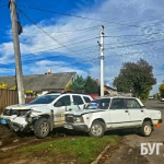 На Волині зіткнулися поліцейське авто та ВАЗ: пасажирку доставили до лікарні