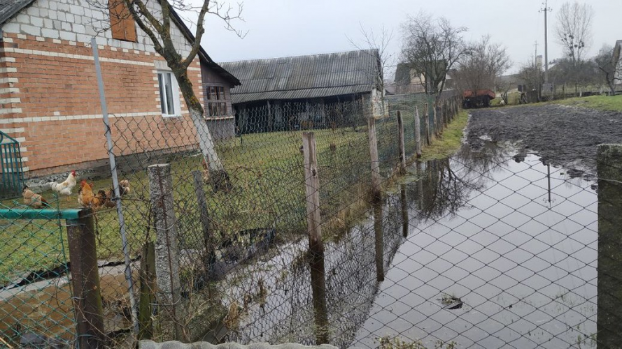Підтоплені будинки і затоплені поля: як на Волині долають наслідки повені