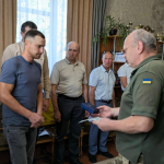 Героя з Волині посмертно відзначили «Комбатантським Хрестом» за відвагу на фронті