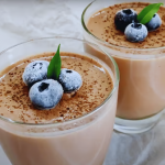 Як приготувати низькокалорійний десерт з ряжанки і какао