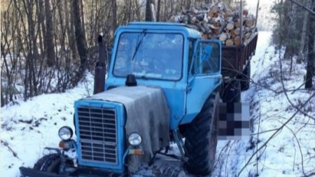 Після чотирьох років суду на Волині винесли вирок пенсіонеру, який трактором смертельно травмував чоловіка
