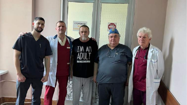 Надскладний випадок: судинні хірурги врятували 66-річного військовослужбовця з Волині з розривом гігантської аневризми аорти