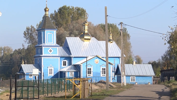 На Волині священник МП служитиме в хаті, бо церква вже у ПЦУ. Відео