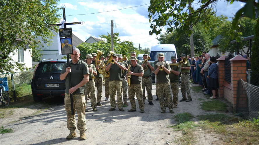 Понад рік вважався зниклим безвісти: на Волині поховали Героя Сергія Павловського