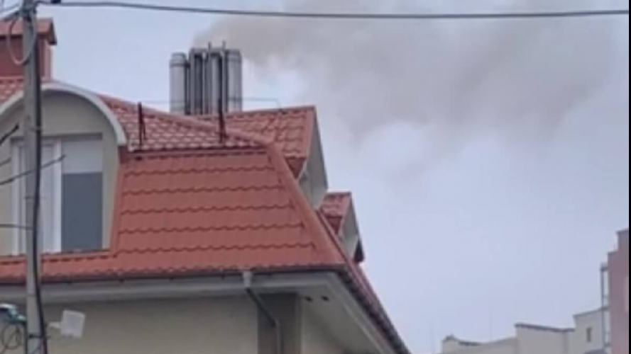 «Сморід - шалений»: лучани скаржаться на дим з підприємства, екологи кажуть, що це торф