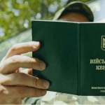 Чоловікам за кордоном можуть відмовити в консульських послугах: що потрібно зробити до кінця листопада