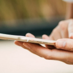 У Любомлі 61-річна жінка привласнила чужий телефон: як її покарали