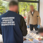 У Луцьку суд обрав домашній арешт ексвійськовому у справі про хабар 6 тисяч за «ухилення від мобілізації»