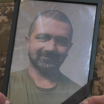 Без батька залишились троє дітей: у Луцьку попрощалися із захисником Андрієм Гестем