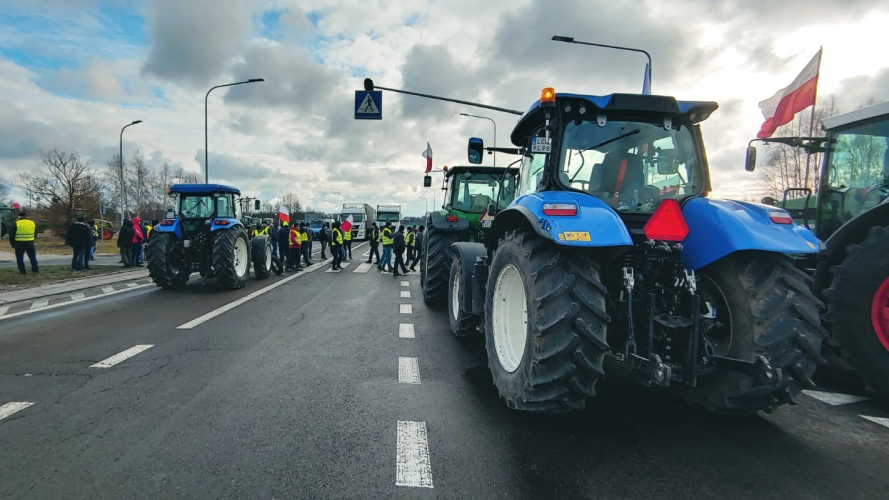 У Польщі фермери збираються перекрити всі дороги через імпорт зерна з України