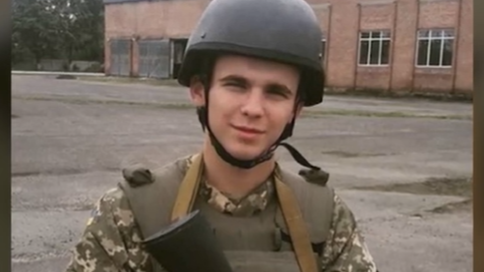 Майже 40 днів лікарі боролися за його життя: Герою з Волині навіки 23