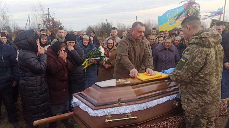 Загинув у Курській області: на Волині усім селом попрощалися з молодим Героєм Дмитром Михальчуком