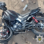 Не впорався з керуванням і злетів з дороги: на Волині тяжко травмувався 18-річний мотоцикліст