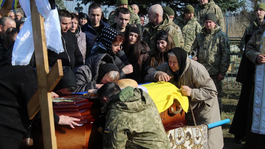 Вважався безвісти зниклим з грудня 2024 року: на Волинь на вічний спочинок повернувся Герой Володимир Сасовський