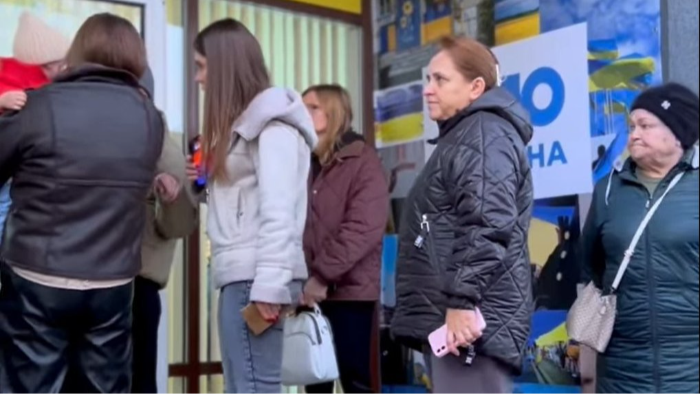 У Луцьку відкрили осередок допомоги переселенцям: де та як отримати підтримку