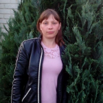 Від нічного шкільного завдання до тисячі квіткових шедеврів: історія майстрині з Волині