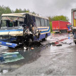 Аварія за участі маршрутки і вантажівки у Луцькому районі: у якому стані госпіталізували постраждалих
