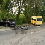 У Луцьку зіткнулися Mercedes та Audi: травмувалися шестеро людей
