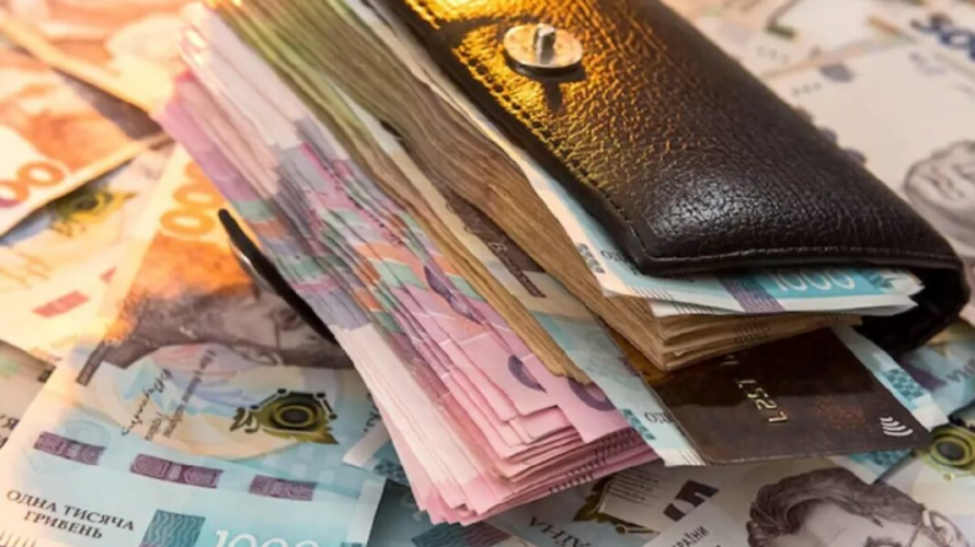 Начальниця відділення «Укрпошти» програла в казино 170 тисяч гривень, призначених для пенсій