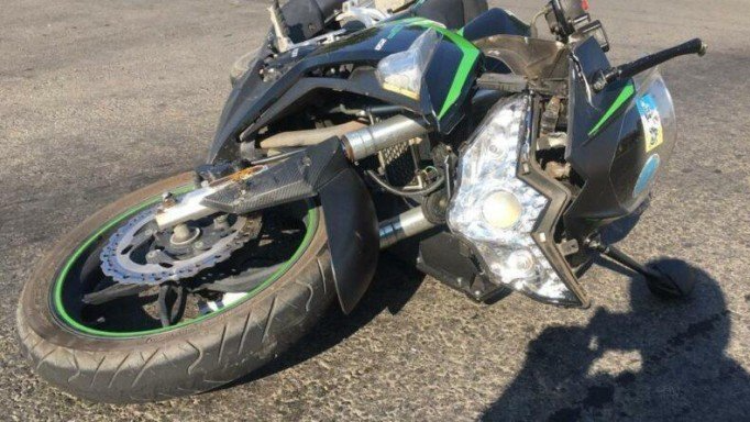 У Луцьку підліток на мотоциклі в’їхав в авто і втік: його судили