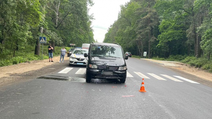 Біля Луцька в аварії постраждала 20-річна дівчина, вона у лікарні