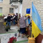 Мама відкрила меморіальну дошку сину-Герою: у громаді на Волині вшанували пам'ять Андрія Давидчука