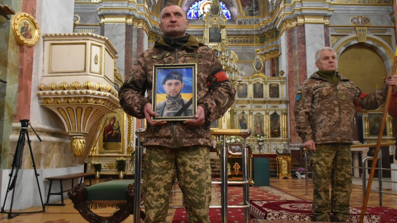 У Луцьку попрощались із загиблим штурмовиком Юрієм Дудою