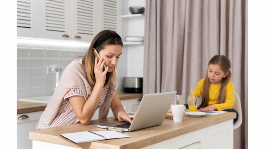 Чому робота віддалено добре підходить молодим батькам